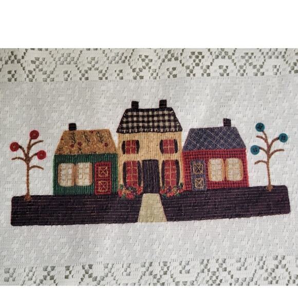 Heritage Lace Table Runner 14 x 80 NWT Home Decor NWT - Picture 2 of 6